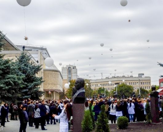 A fost inaugurată Aleea savanților și medicilor iluștri